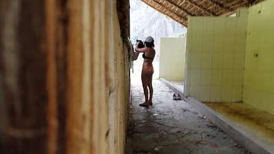 kamera espyon sou yon kòlèg inivèsite Panyòl